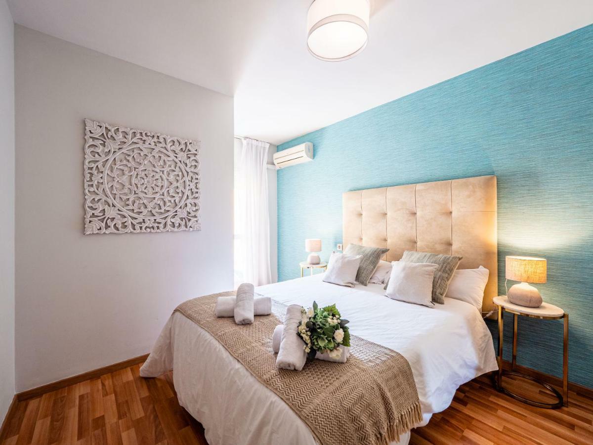 Апартаменты Malagueta Sunny Deluxe Малага Экстерьер фото