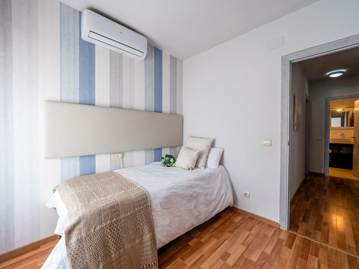 Апартаменты Malagueta Sunny Deluxe Малага Экстерьер фото